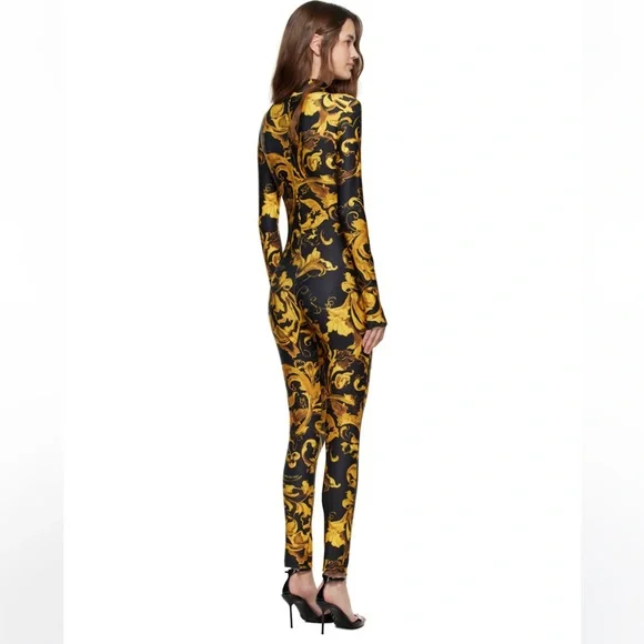 VERSACE JEANS COUTURE
Black & Gold Barocco Porcelain Jumpsuit✨✨ - Picture 4 of 13